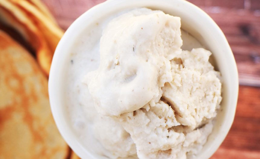 גלידת‭ ‬דבש‭ ‬מקרם‭ ‬קוקוס + גרסא טבעונית